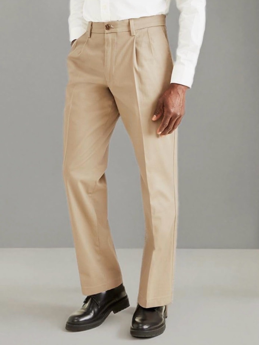 Dockers Classic Fit Signature Khaki Cotton Stretch Pants Pleated Beige Sz 44x30